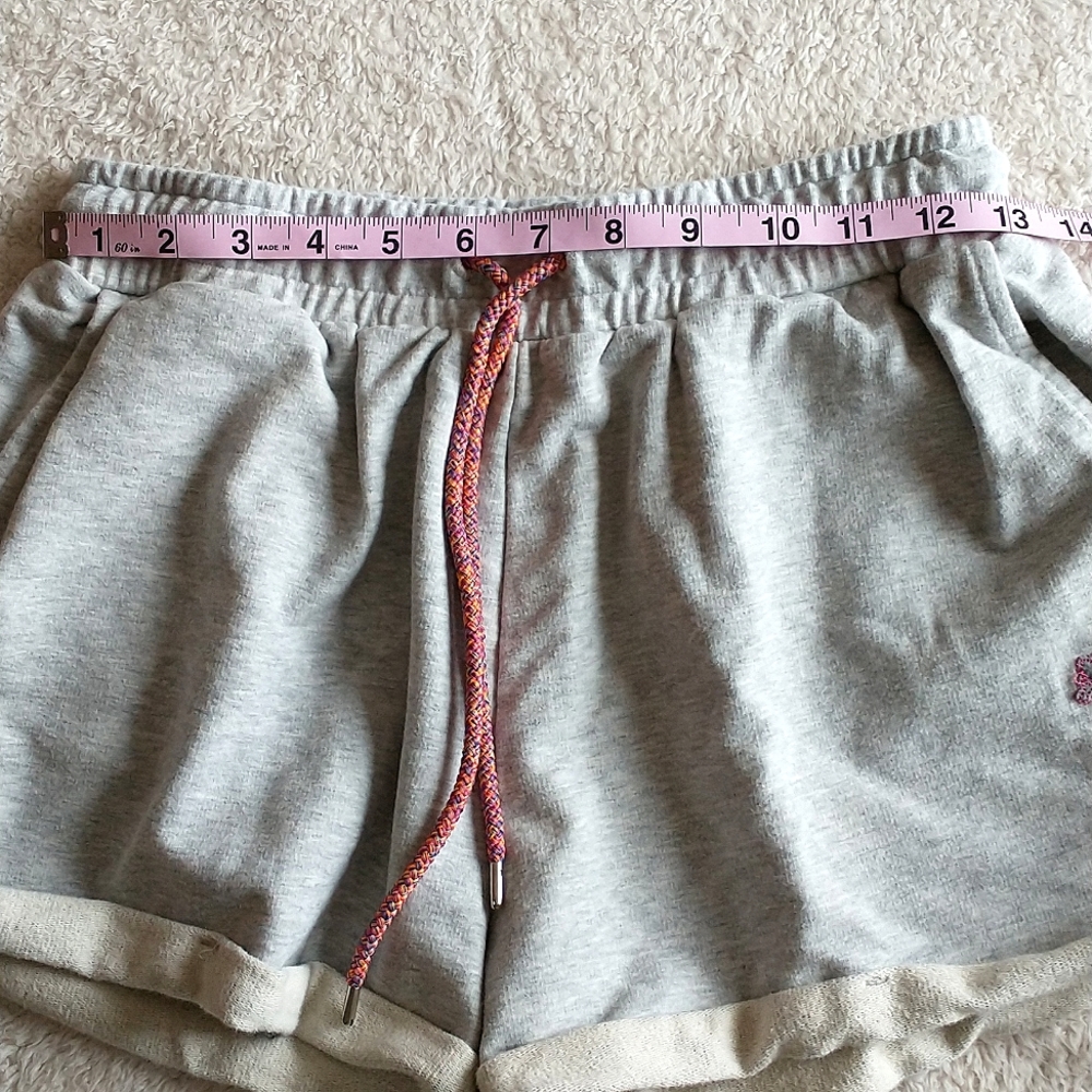 ☀️Bench Lounge Shorts - DONATING SOON! - Picture 3 of 9
